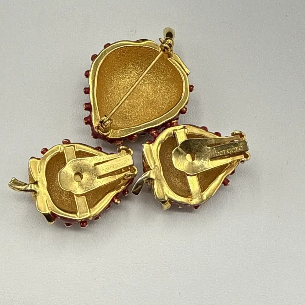 Vintage Bergere Brooch Clip On Earrings Berries Strawberry Red Gold‎ Tone READ - Picture 7 of 9